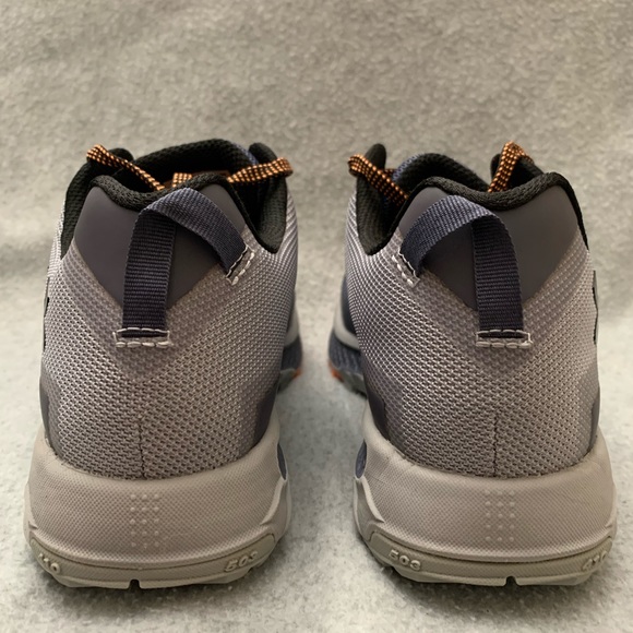 UNDER ARMOUR - Picture 3 of 6